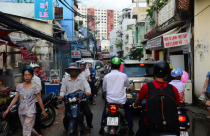 Quy hoạch “treo”  nhốt chung cư trong hẻm